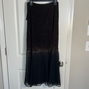 [NWT] Sparkly mesh skirt